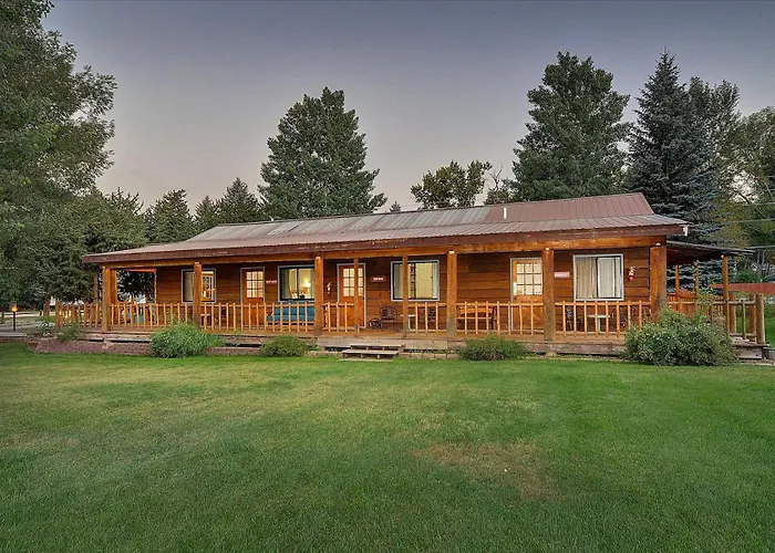 Vista Court Cabins & Lodge