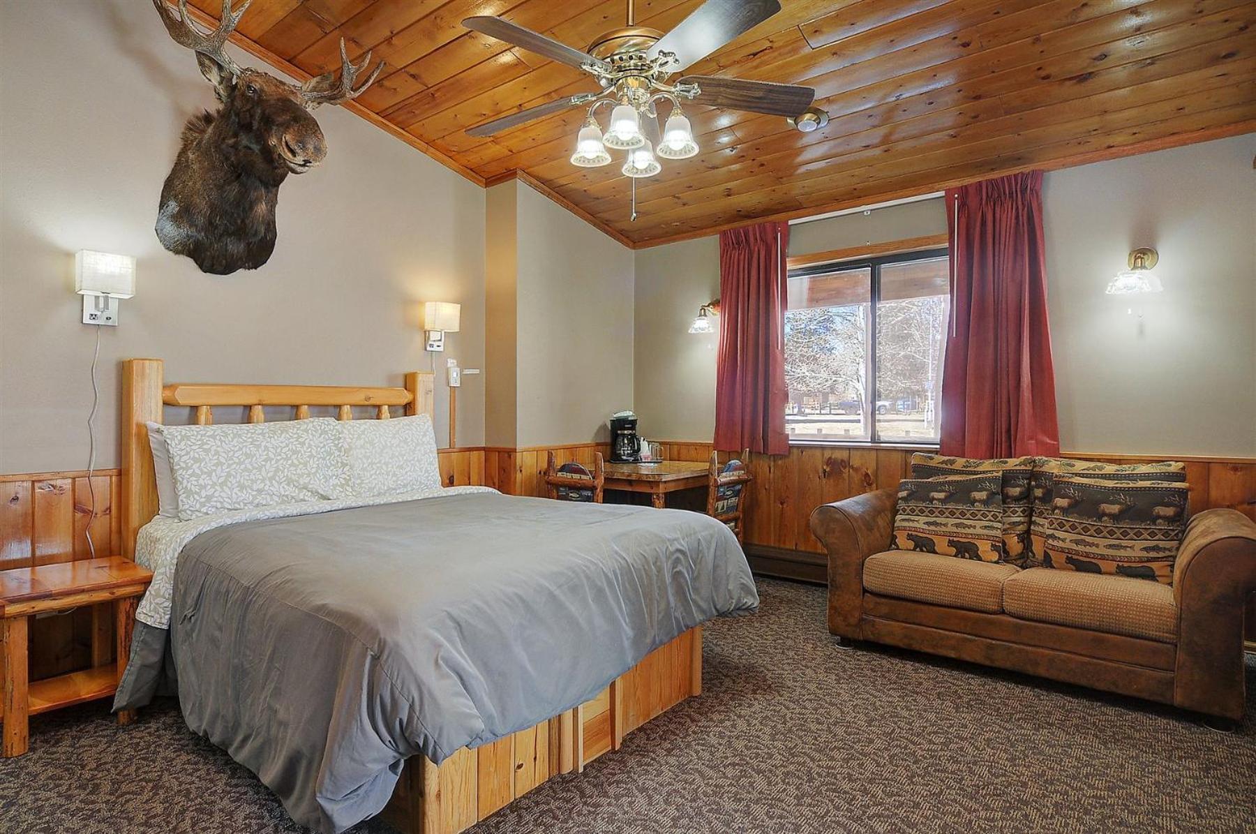 Hotel Vista Court & 3*